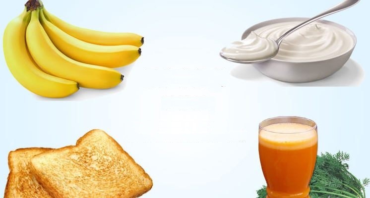 Khi bị tiêu chảy, nên chọn thực phẩm dễ tiêu hóa và không gây kích ứng