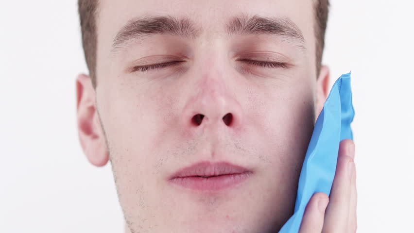 chảy máu chân răng kéo dài