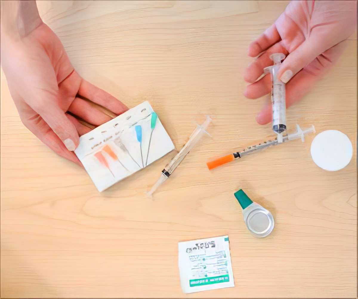 Viêm gan B dễ dàng lây truyền qua đường máu