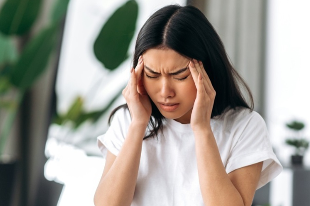 Đau đầu căng cơ hay còn gọi là đau đầu do căng thẳng