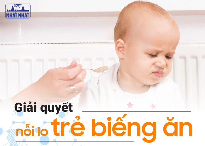 trẻ biếng ăn 