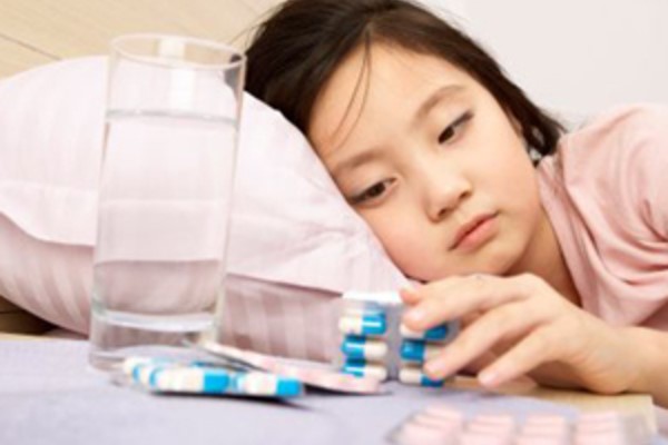 Chỉ nên dùng thuốc kháng sinh nếu nguyên nhân gây ho là do vi khuẩn