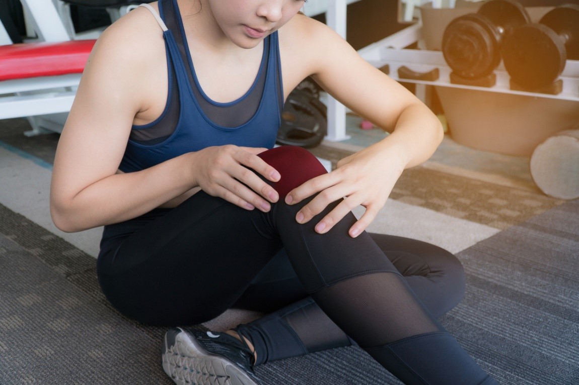 đau đầu gối ở người trẻ