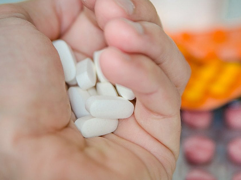 đau đầu kinh niên