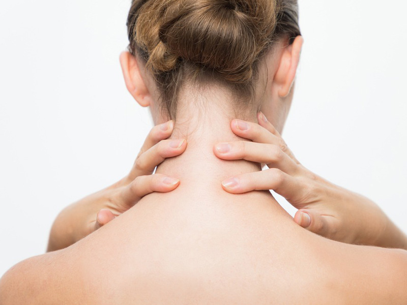 đau nửa đầu sau gáy