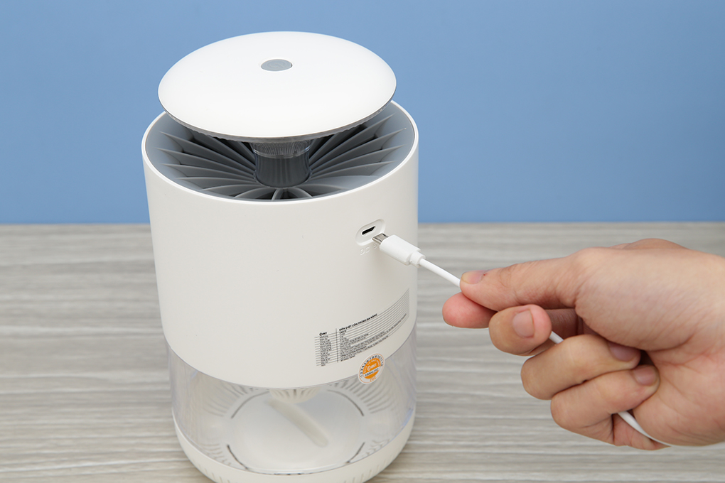 Đèn bắt muỗi được nhiều người sử dụng vì sự tiện lợi