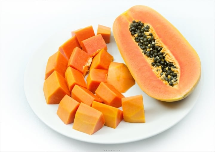Đu đủ chín giúp cơ thể hấp thu protein từ thức ăn tốt hơn