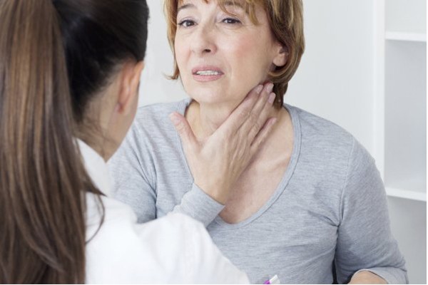 khản tiêng sau khi ngủ dậy