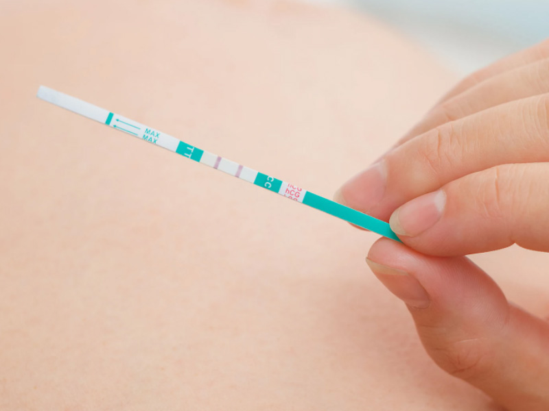 mua que thử thai ở đâu