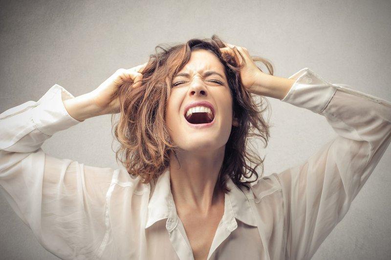 Phụ nữ tiền mãn kinh đối mặt với nhiều xáo trộn về sinh lý, sức khỏe và sức đẹp