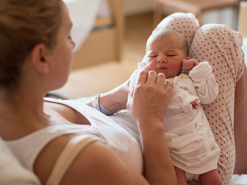 sau sinh nên ăn quả gì