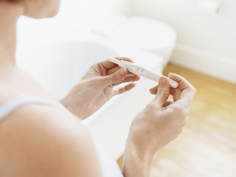 thử thai vạch đậm vạch mờ