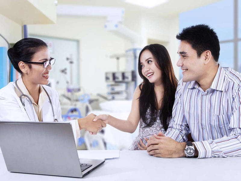 Que thử thai vạch nào lên trước