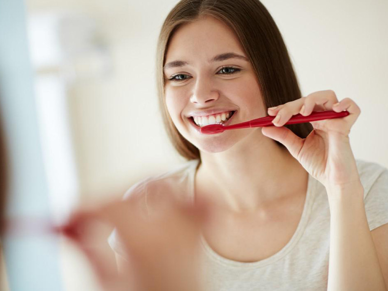 bị viêm chân răng