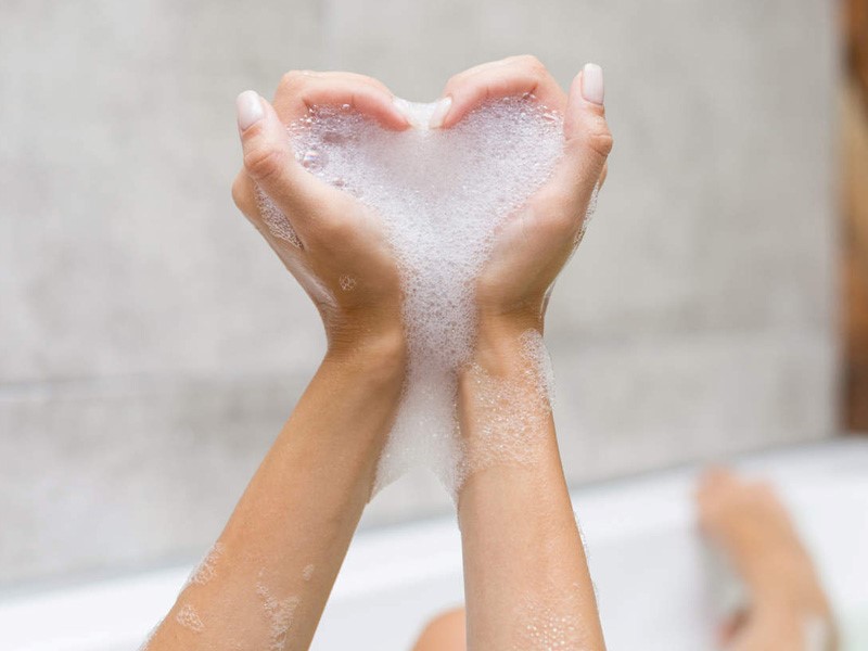 vùng kín có mùi khó chịu