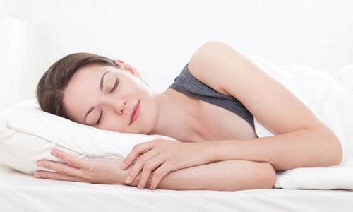 Vỏ gối, chăn và khăn tắm là những vật dụng sẽ chạm vào da của bạn mỗi ngày