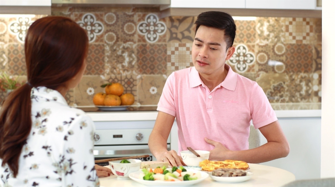 Chán ăn, chướng bụng, đầy hơi, khó tiêu là dấu hiện sớm của gan nhiễm độc